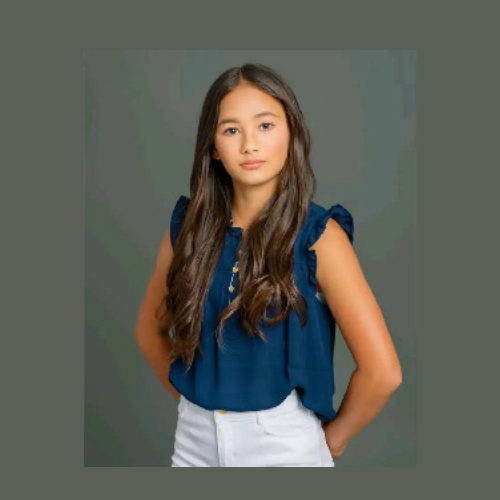 By @kaylee_hottle (from Instagram) - https://www.legit.ng/ask-legit/biographies/1465440-kaylee-hottles-biography-age-heritage-parents-movies-tv-shows/, Fair use, https://en.wikipedia.org/w/index.php?curid=83756325