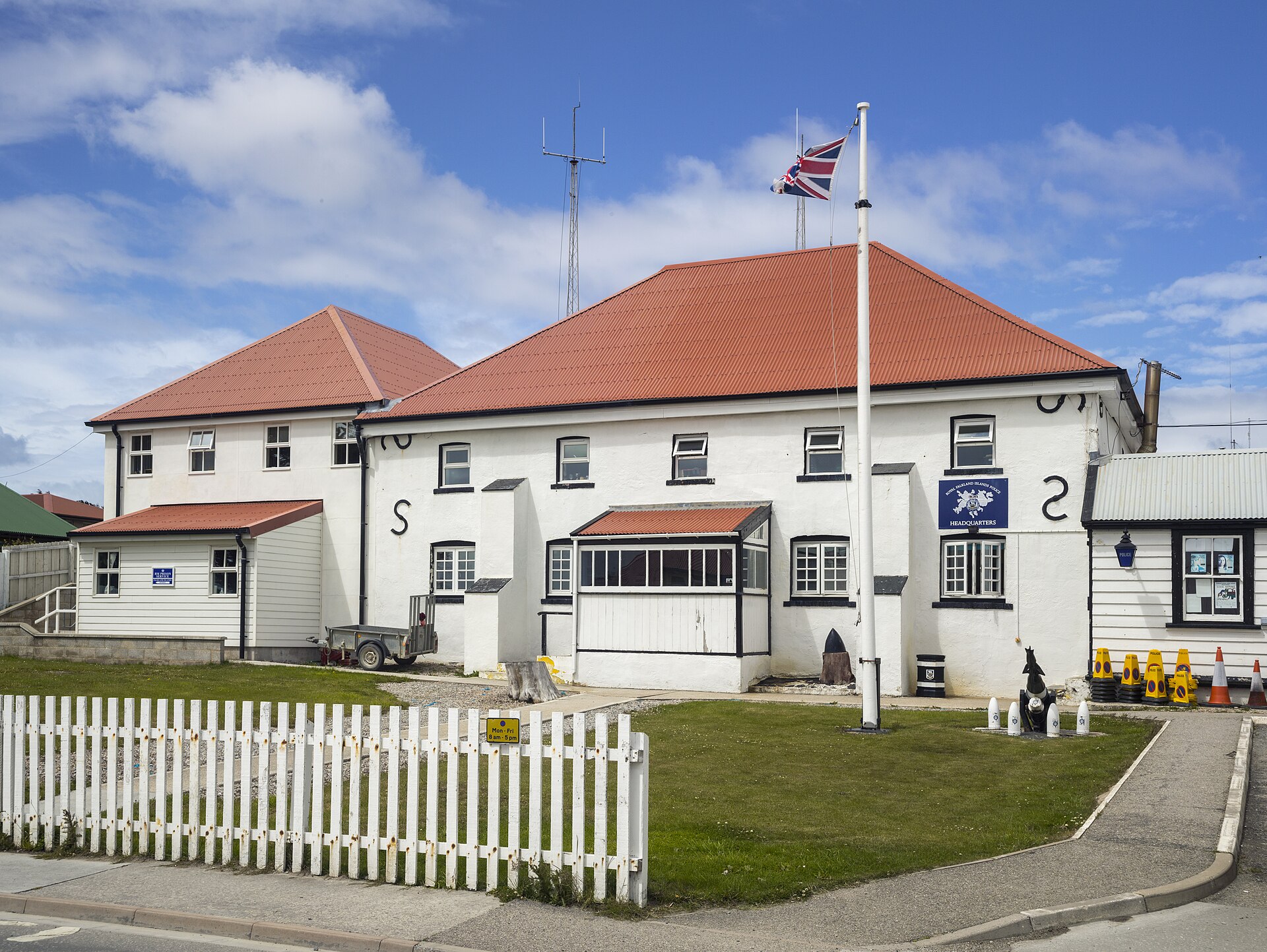 FAL 2016 Stanley, Falkland Islands–Stanley Police Station
