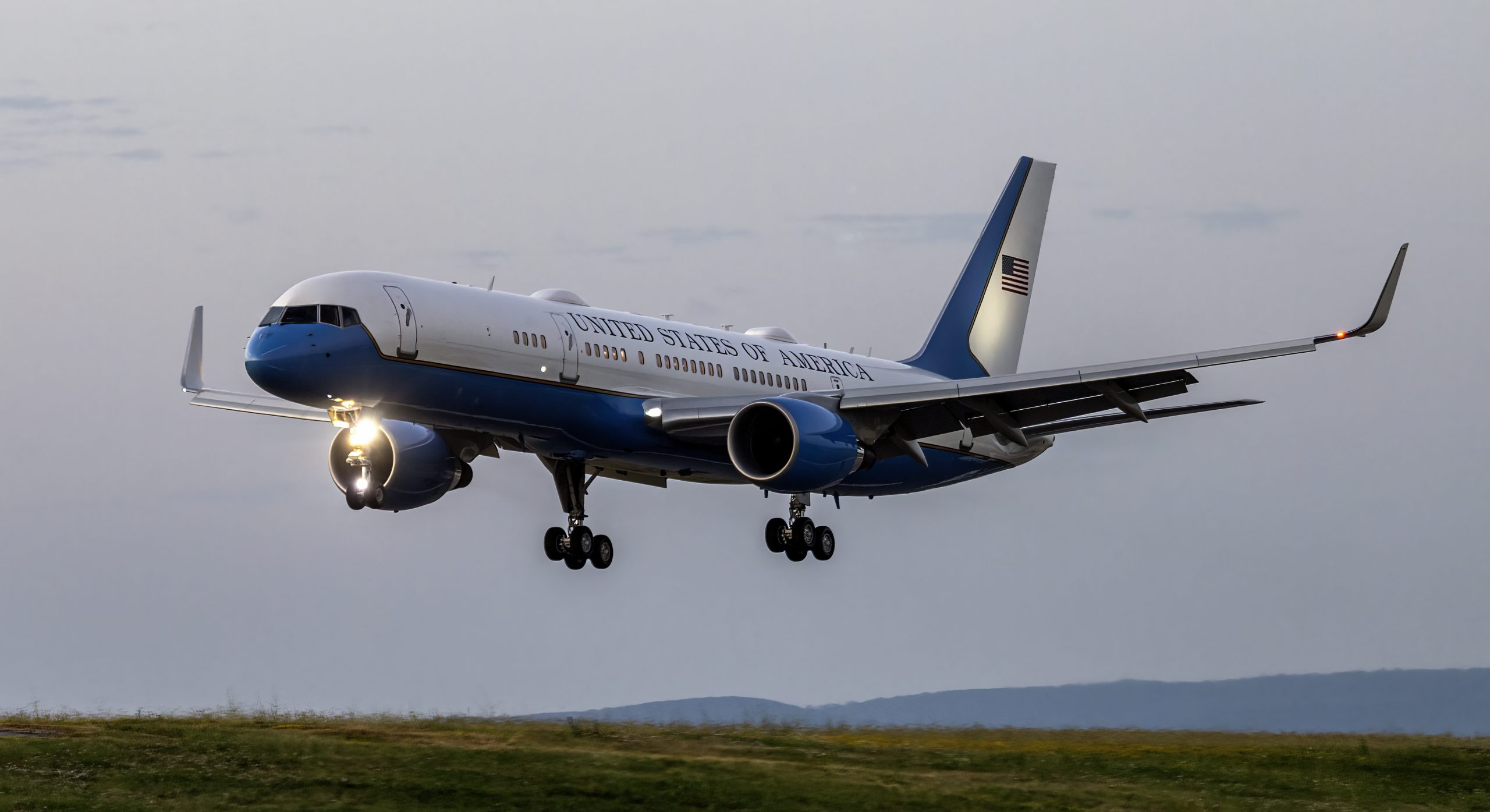 Air Force One VC 32A HGR MD1