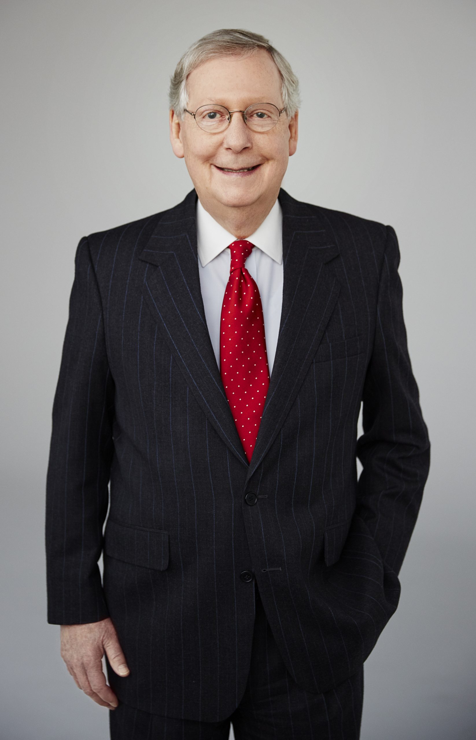 Mitch McConnell 2016 official photo (crop 2)