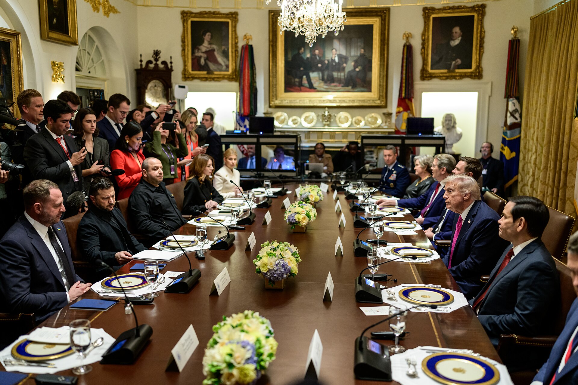 Donald Trump hosts a meeting with Ukrainian President Volodymyr Zelenskyy in the Cabinet Room of the White House on October 17, 2025 17