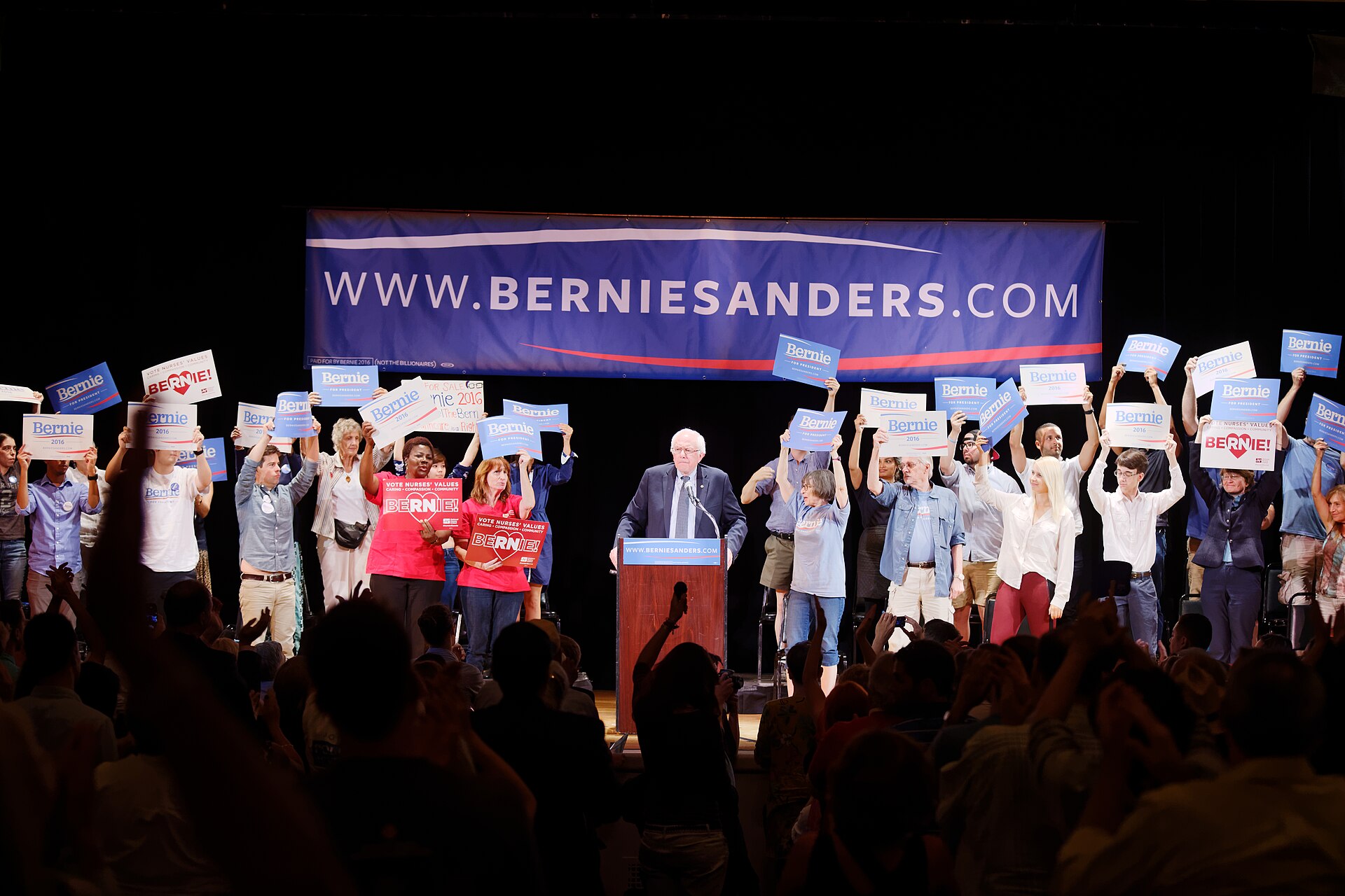 Election 2016 Bernie Sanders NYC Fundraiser Draws Campaign Supporters Who Are &amp;#39;Feelin&amp;#39; The Bern&amp;#39; (21469941100)