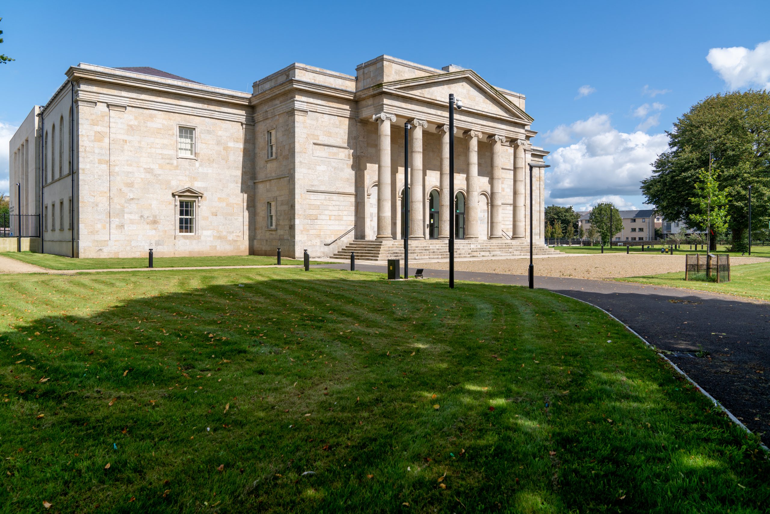 THE NEW COURT HOUSE IN WATERFORD IS LOCATED BESIDE THE PEOPLE'S PARK [OPENED IN APRIL 2018 155350