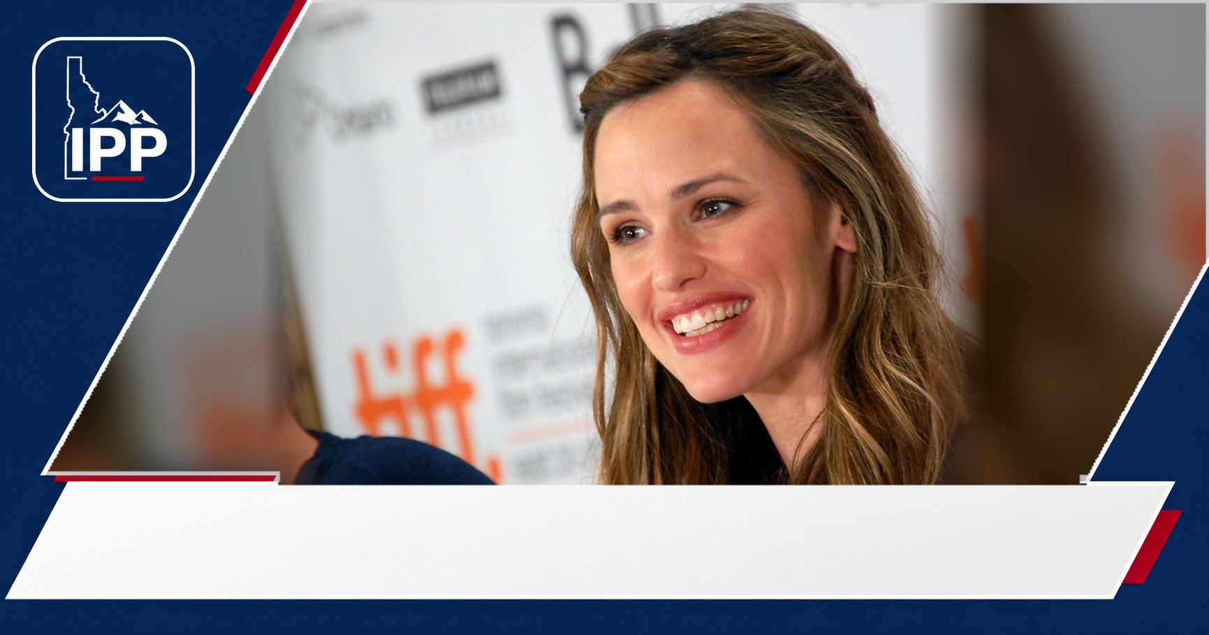 Jennifer Garner featured editorial graphic