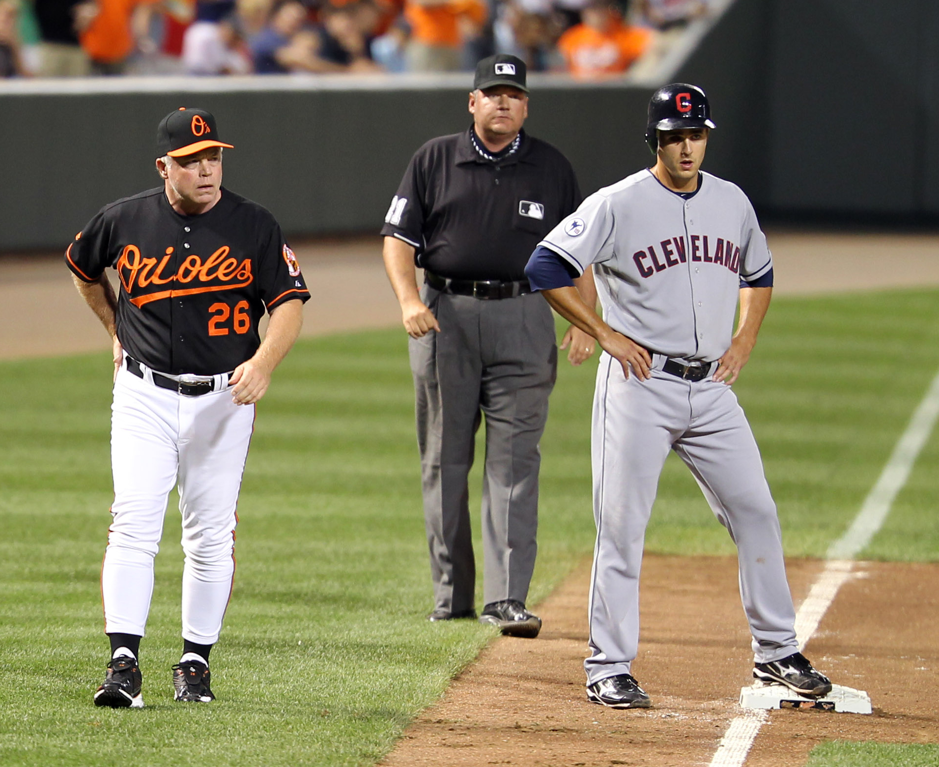Buck Showalter and Hunter Wendelstedt