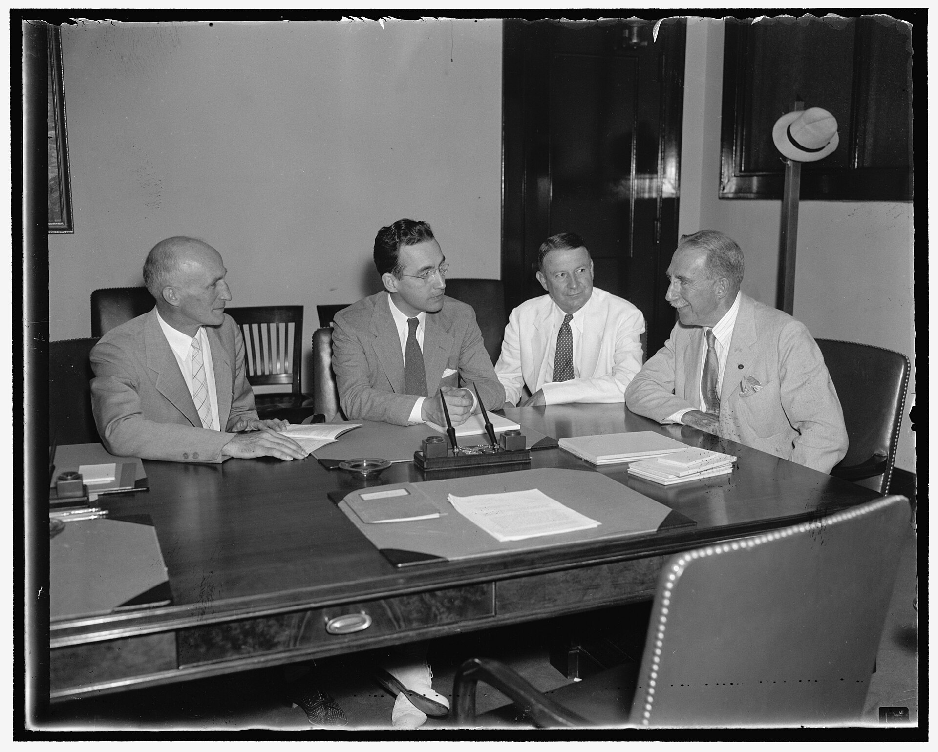 Social Security board now completed. Washington, D.C., Aug. 9. With the swearing in today of George E. Biggie, of Rhode Island, the Social Security Board is now fully constituted. In the LCCN2016872151