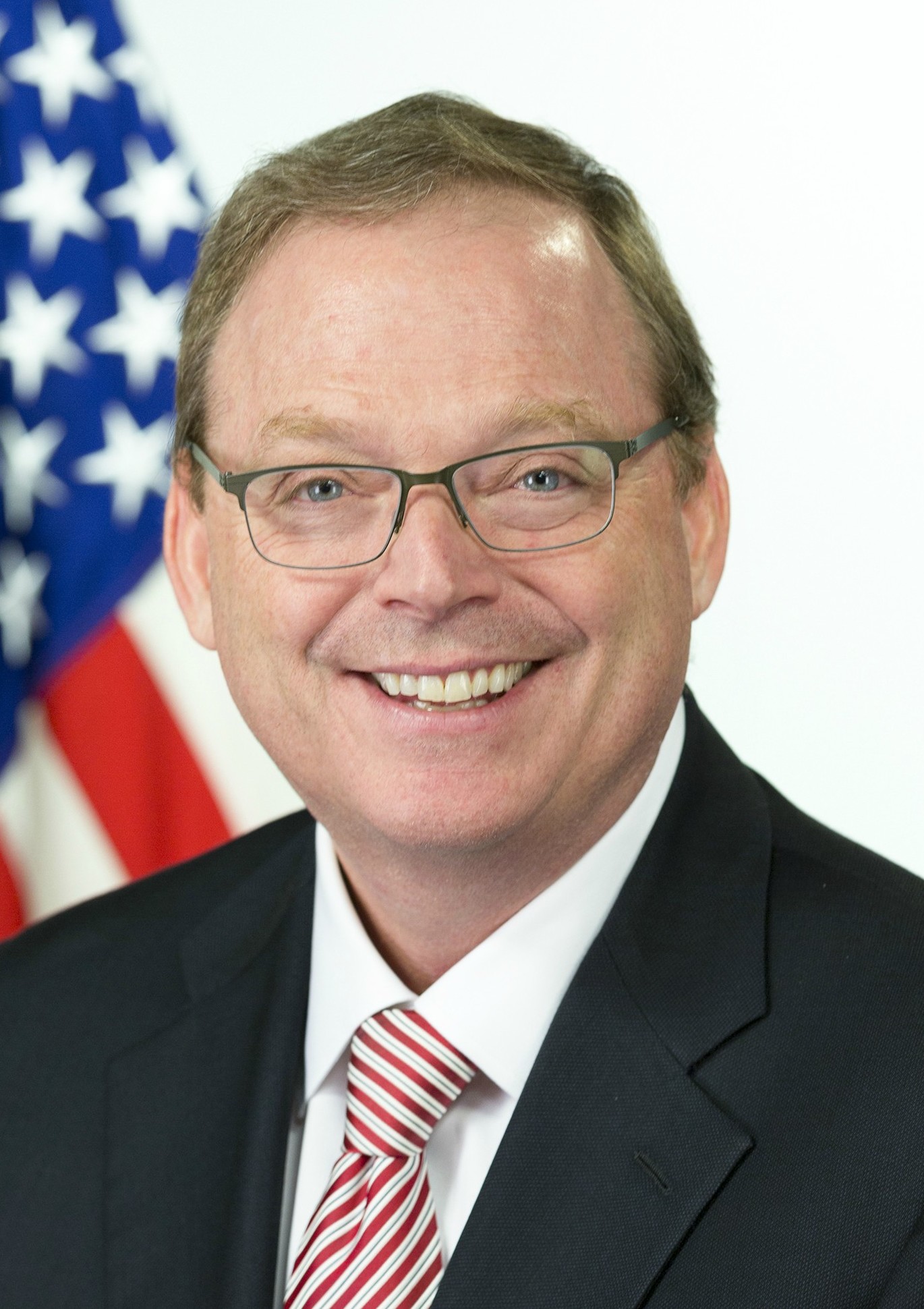 Kevin Hassett official photo