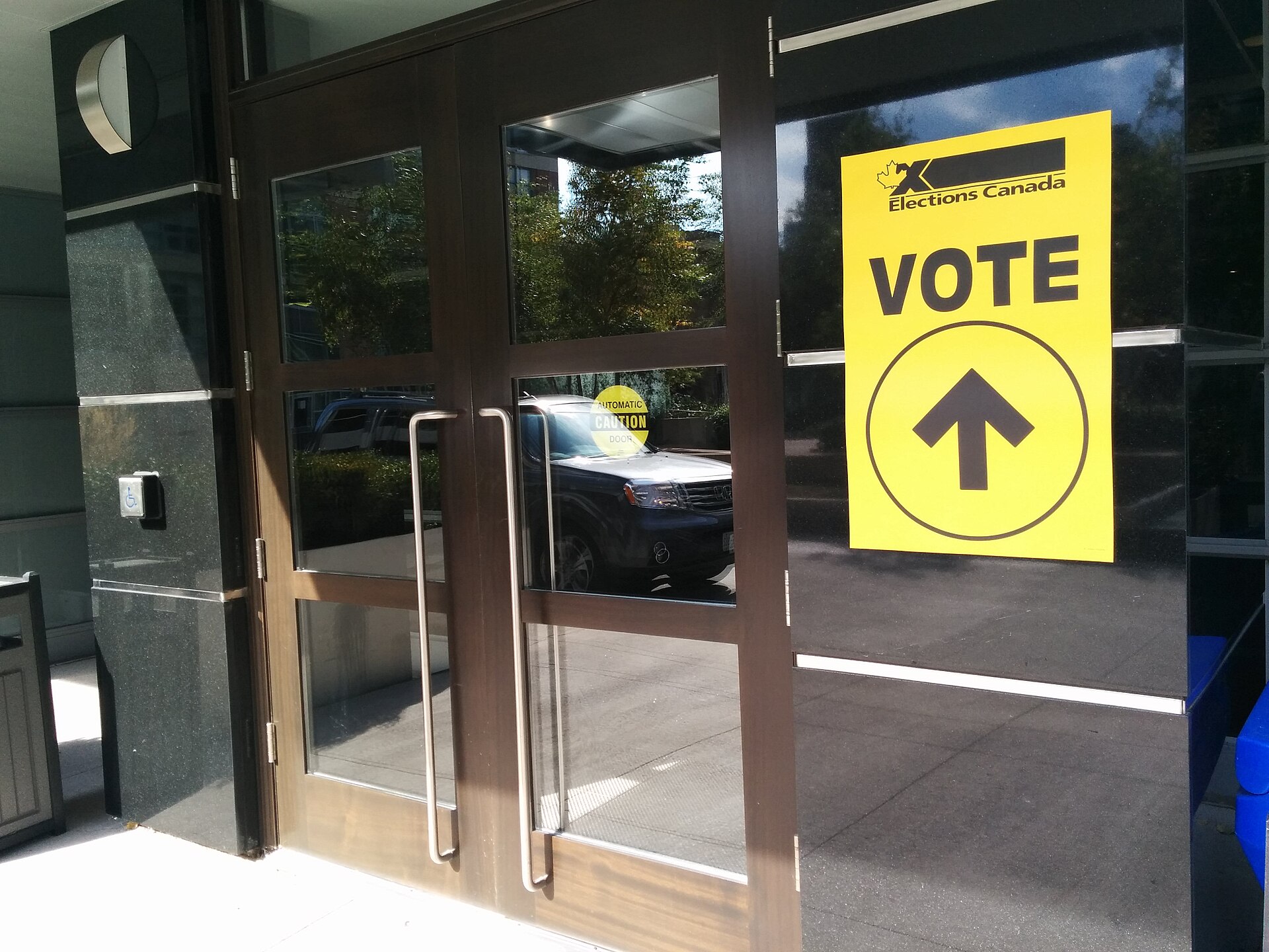 Elections Canada polling station 2015 (22298676902)